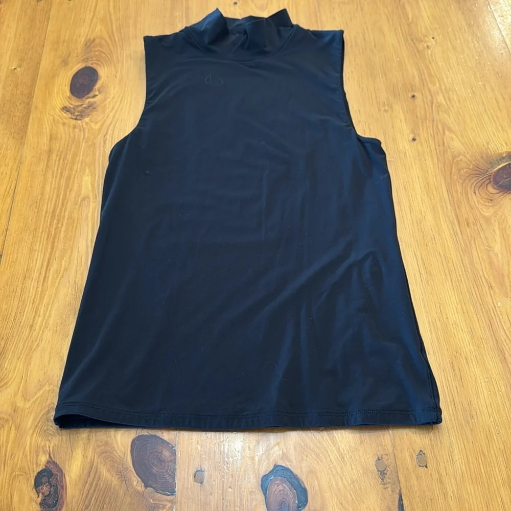 WHBM FORME™ All Ways Stretch Mock Neck Tank - Picture 4 of 13